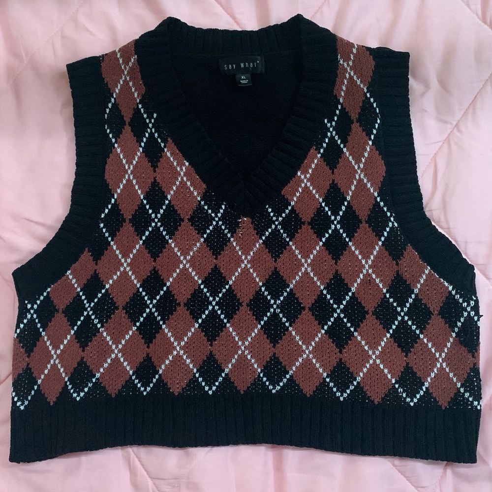cropped sweater vest